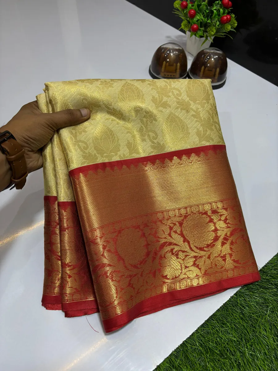 Regal Kanchi Pattu Silk Saree with All-Over Weaving & Brocade Blouse